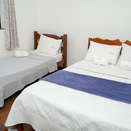 Casa Com Piscina Vista Para Lago, 03 Quartos Confortaveis Capitólio Εξωτερικό φωτογραφία