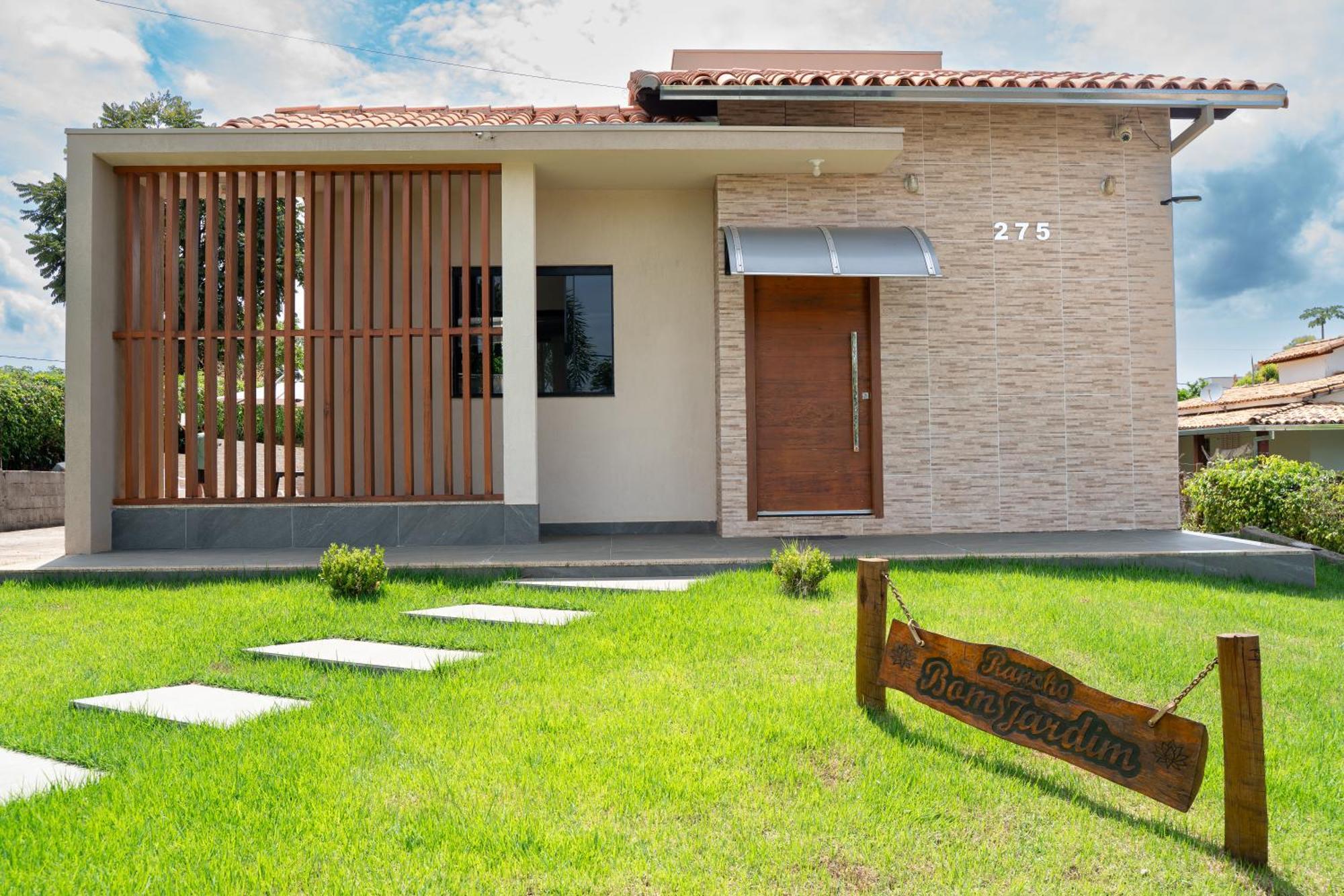 Casa Com Piscina Vista Para Lago, 03 Quartos Confortaveis Capitólio Εξωτερικό φωτογραφία